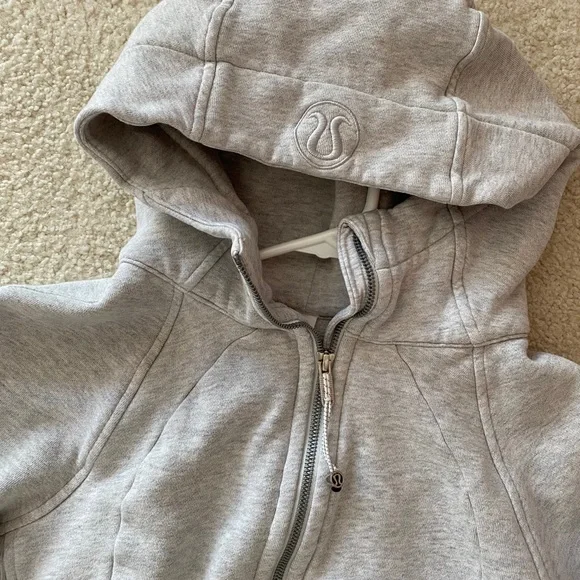 Lululemon Scuba Hoodie - Picture 9 of 12